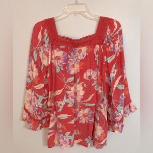 Zac & Rachel flowy floral top size L